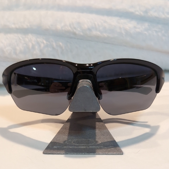 Oakley Flack Beta - Picture 1 of 7